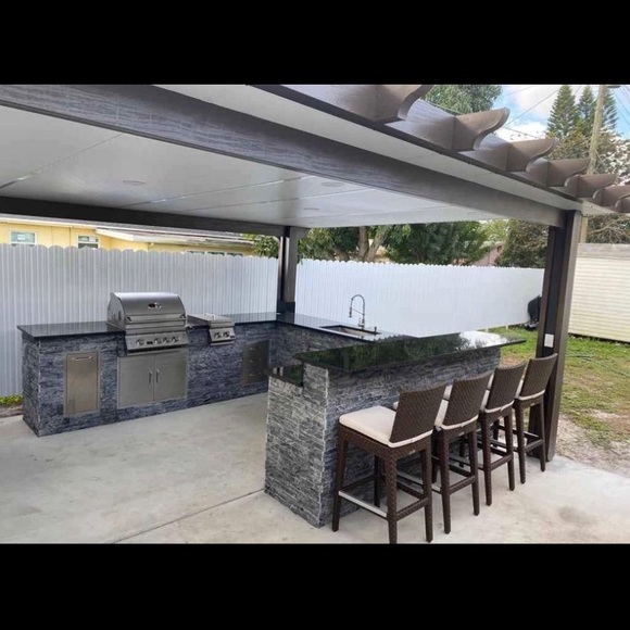 Meet your Posher, Michael 786 806 9440 - Picture 15 of 17